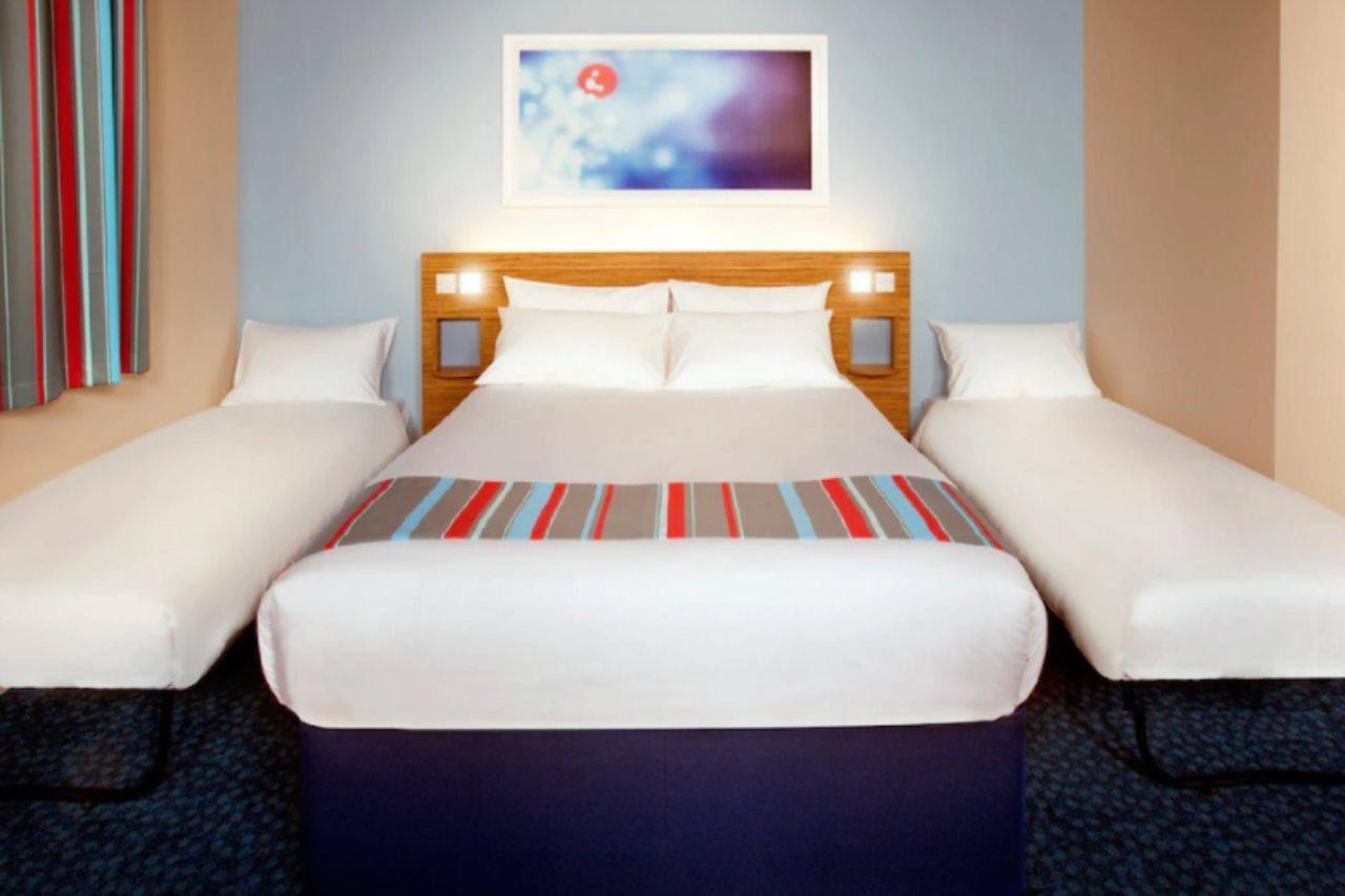 Travelodge Peterborough Alwalton Exteriör bild